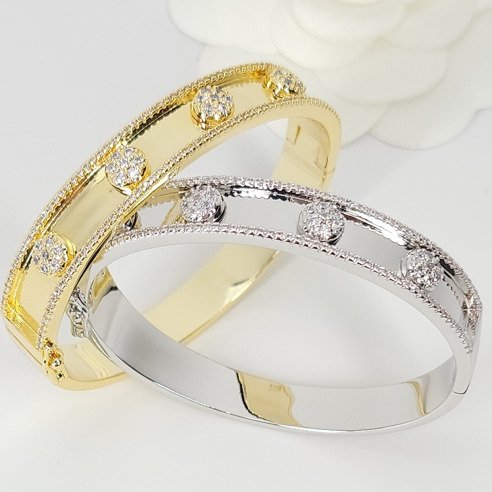 NEW Chic Micro Pave CZ Cuff Bangle Bracelet NWT - Picture 8 of 11